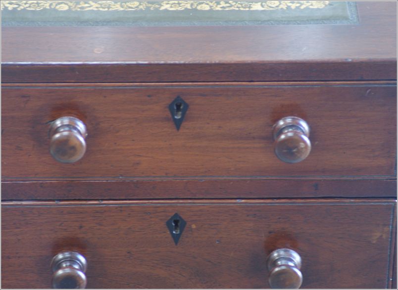 2001 Early 19thC Colonial Pedestal Desk (6)
